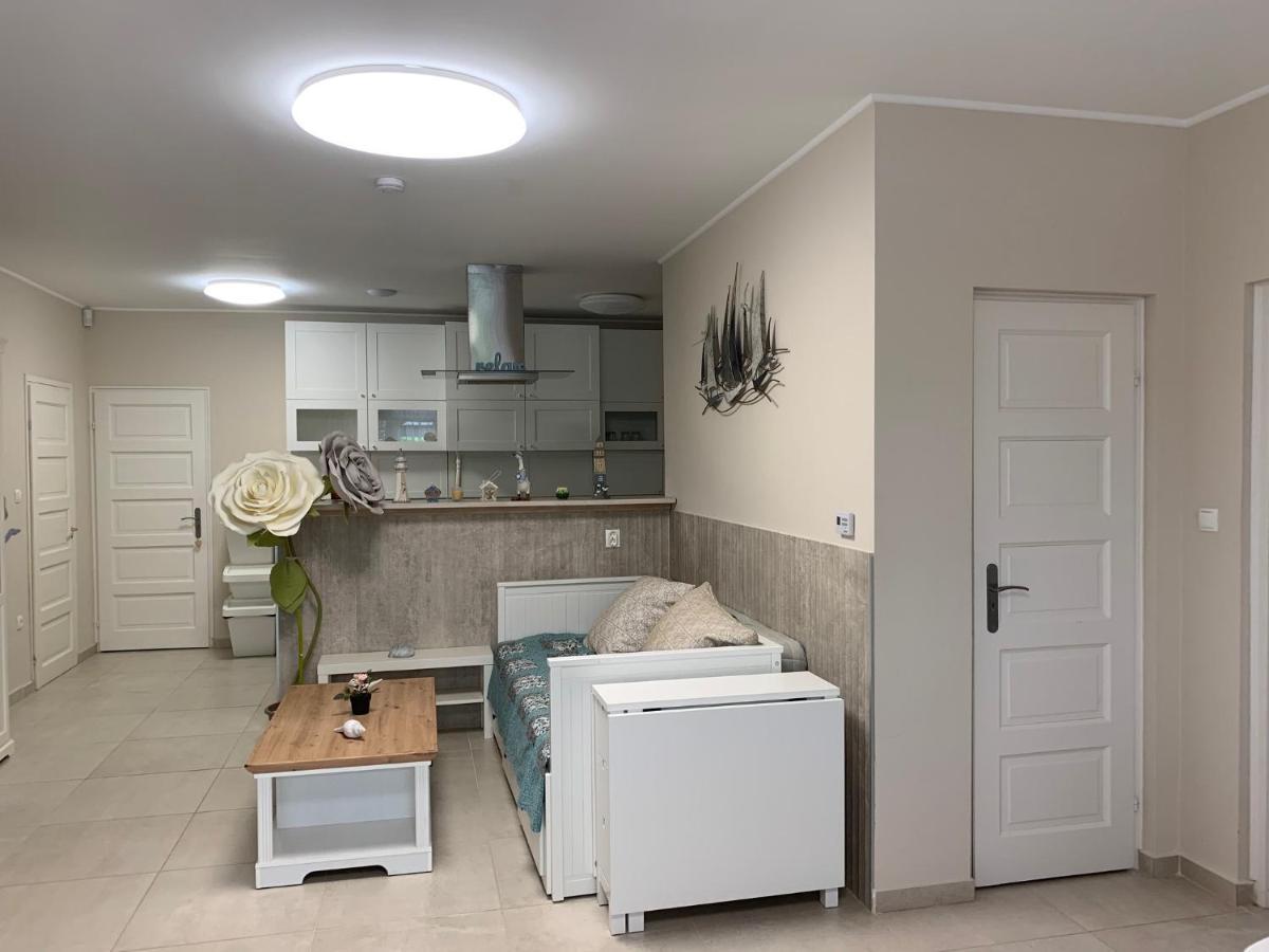 Topart Apartman I Balatonfenyves Εξωτερικό φωτογραφία