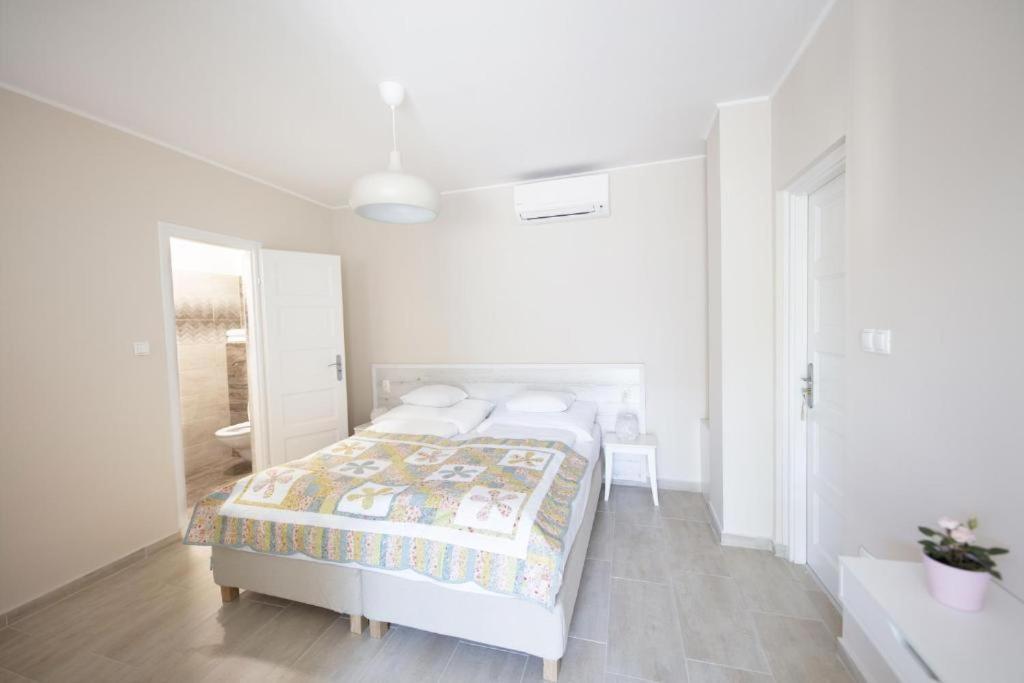 Topart Apartman I Balatonfenyves Εξωτερικό φωτογραφία
